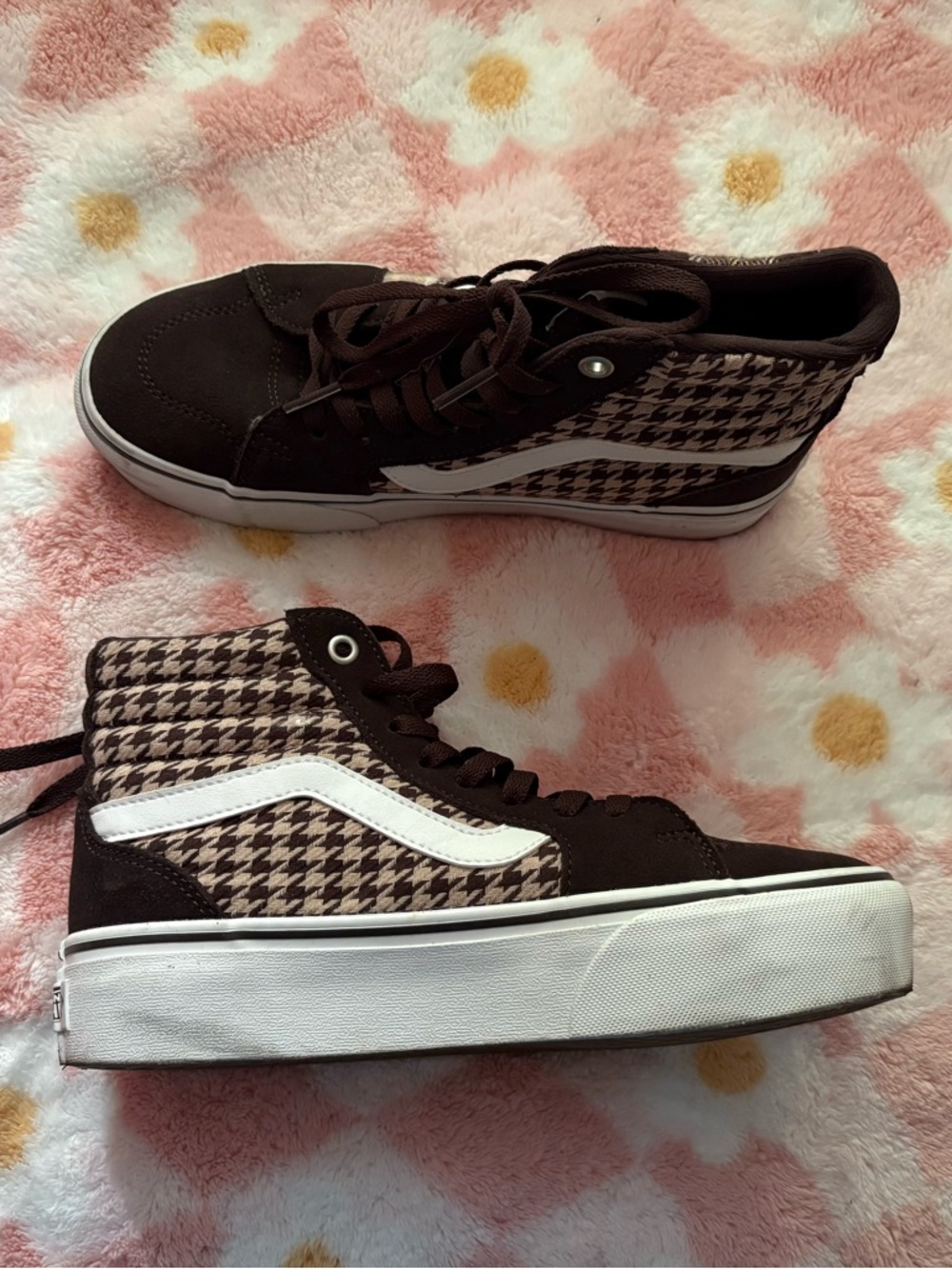 High-Top Vans in Brown Houndstooth with White Stripe